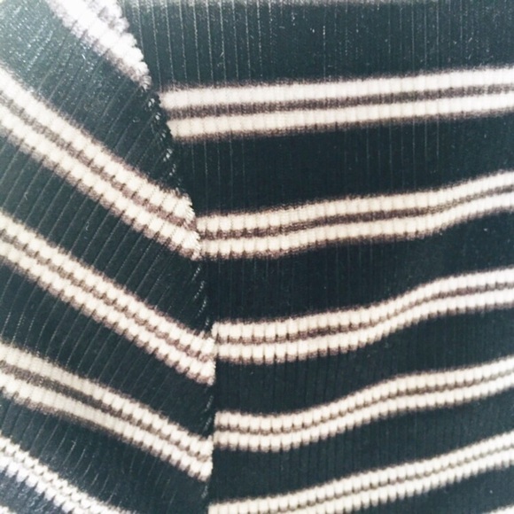 NWT FOREVER 21 Striped Decal Amour Etched Print Cap Sleeve Slub Tee Black Small - Picture 6 of 7